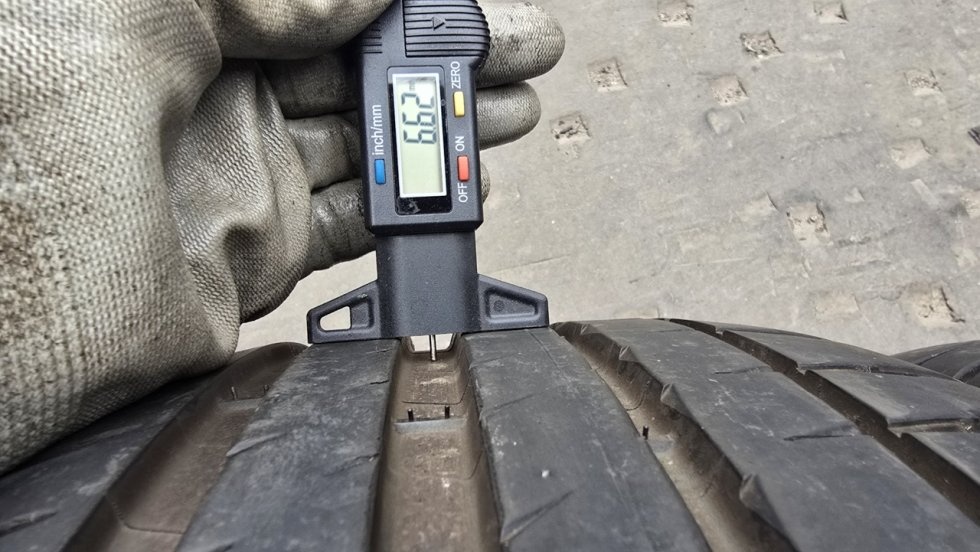 Letní pneu 225/45/18 Michelin - 4