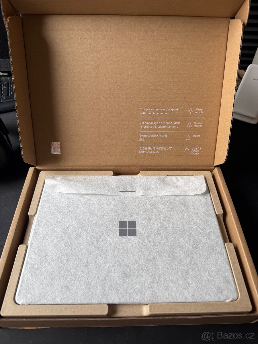 Microsoft Surface Pro 11 + klavesnice - 4