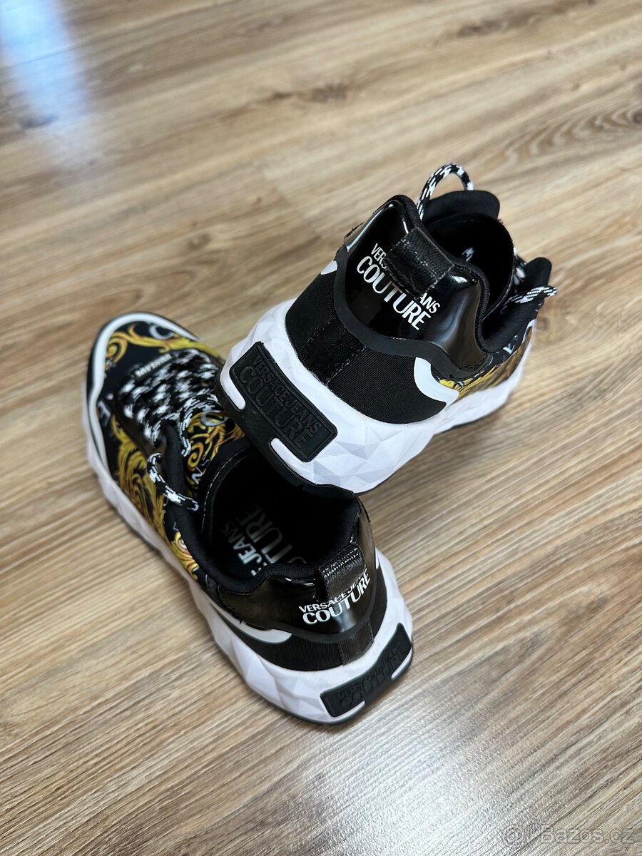 PRODÁM NOVÉ BOTY VERSACE VEL. 42 - 4