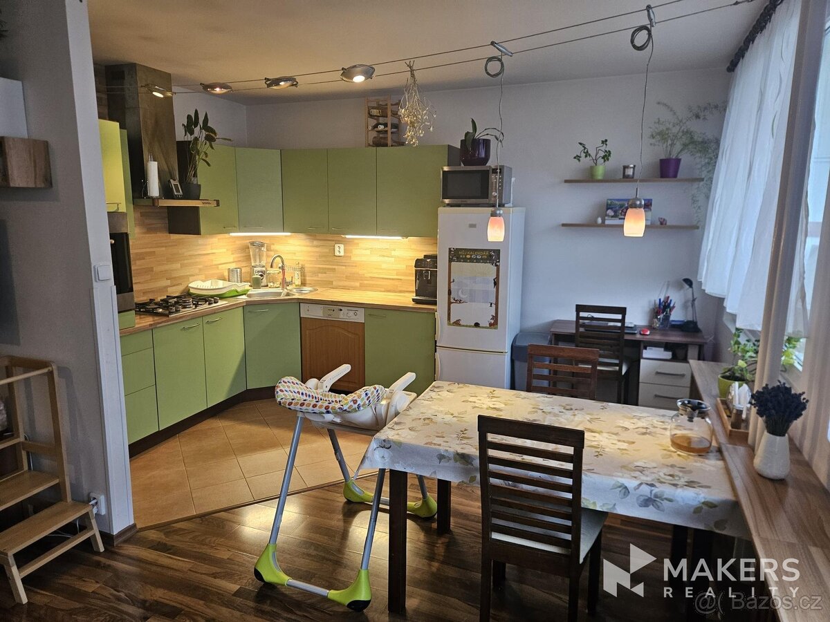 Pronájem světlého bytu 3+kk s lodžií 7 m², 63 m², Praha 4 – - 4