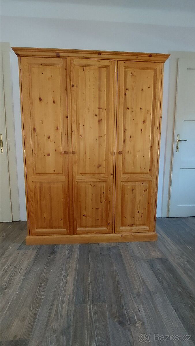 Nábytek z masivu ložnice - 4