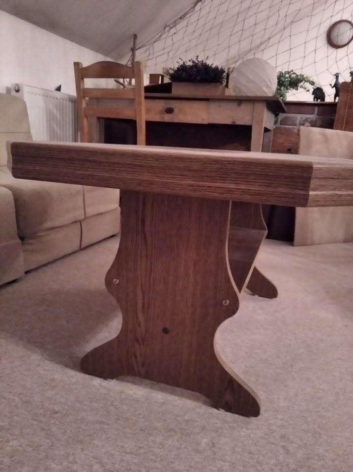 Konferenční stolek - 4