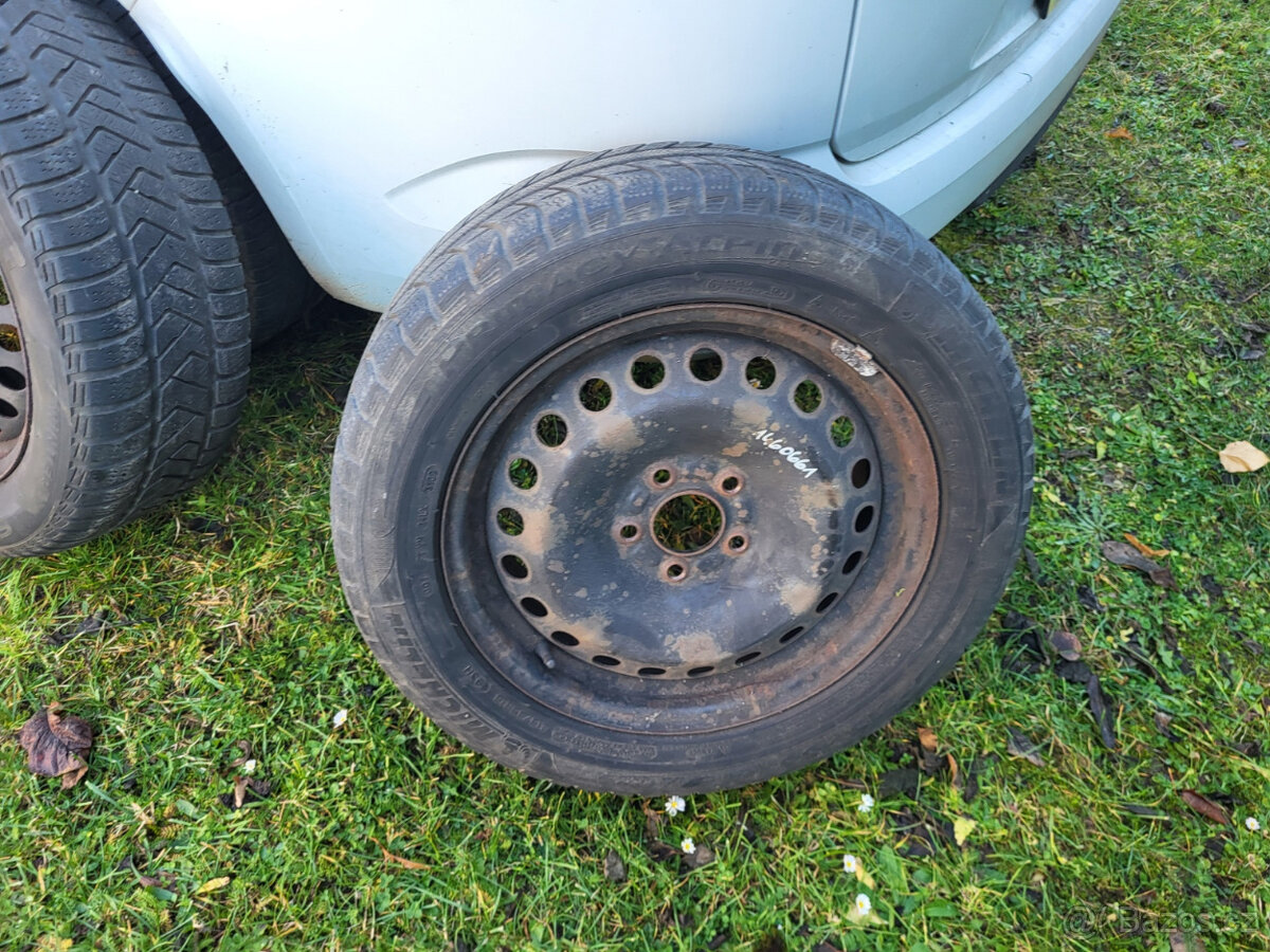 Zimní pneumatiky s disky původně na Ford Mondeo, a další - 4