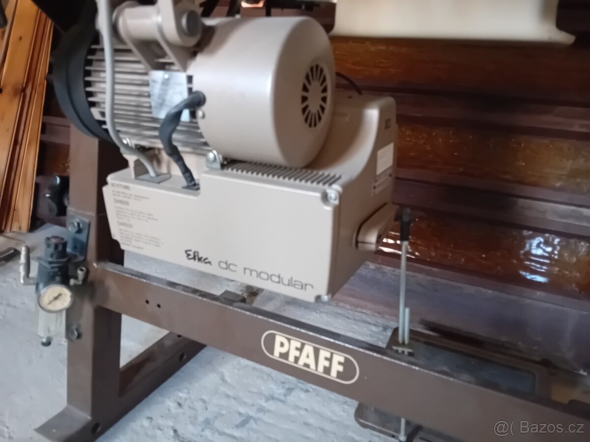 Průmyslový šicí stroj PFAFF 561 + jednotka Efka V730 - 4