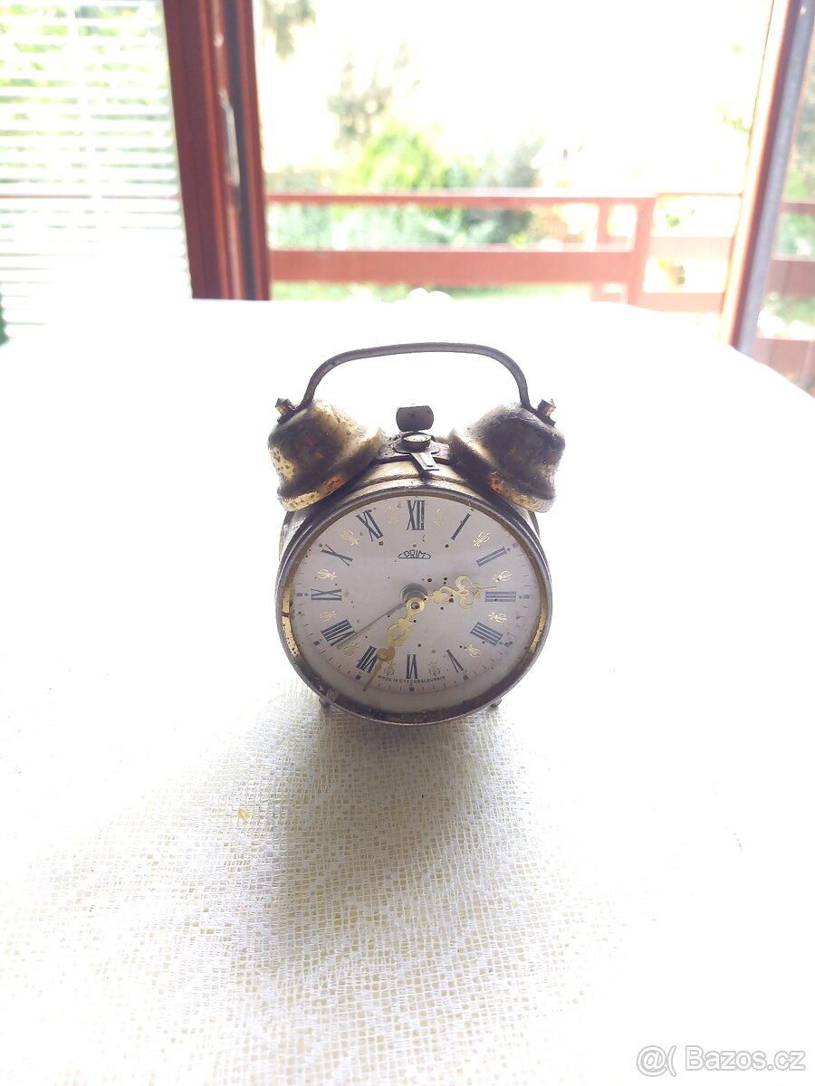 Starodávný budík - 4