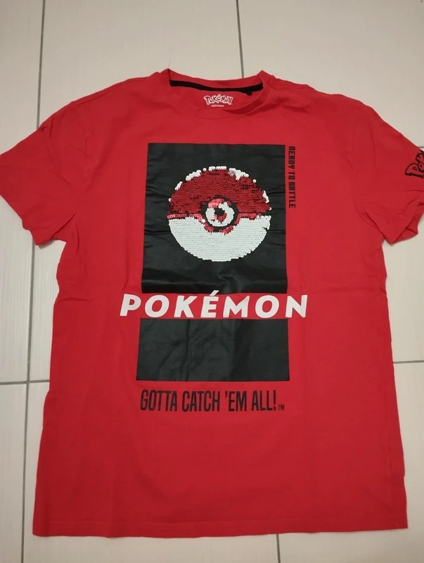 4x triko Pokémon, Charizard, Pikachu, Ball - 4