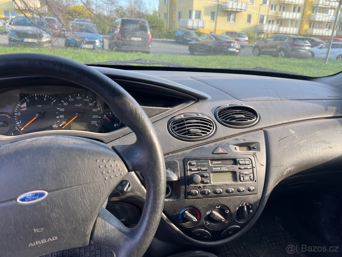 Ford focus 1.6 - 4