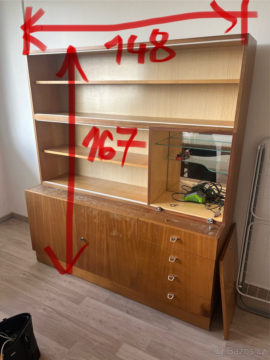 Skříňky zdarma za odvoz - 4