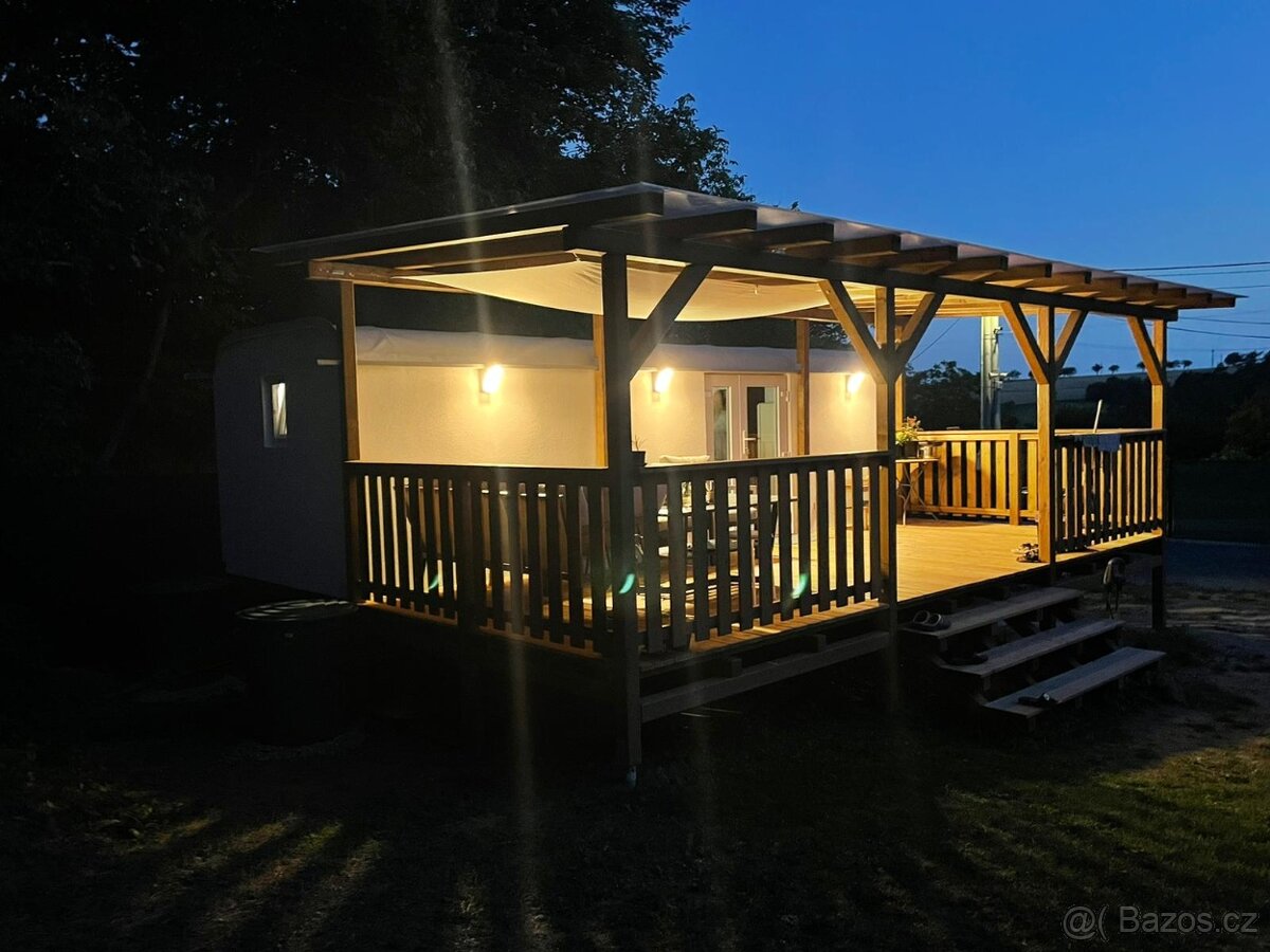 Maringotka s terasou - 4