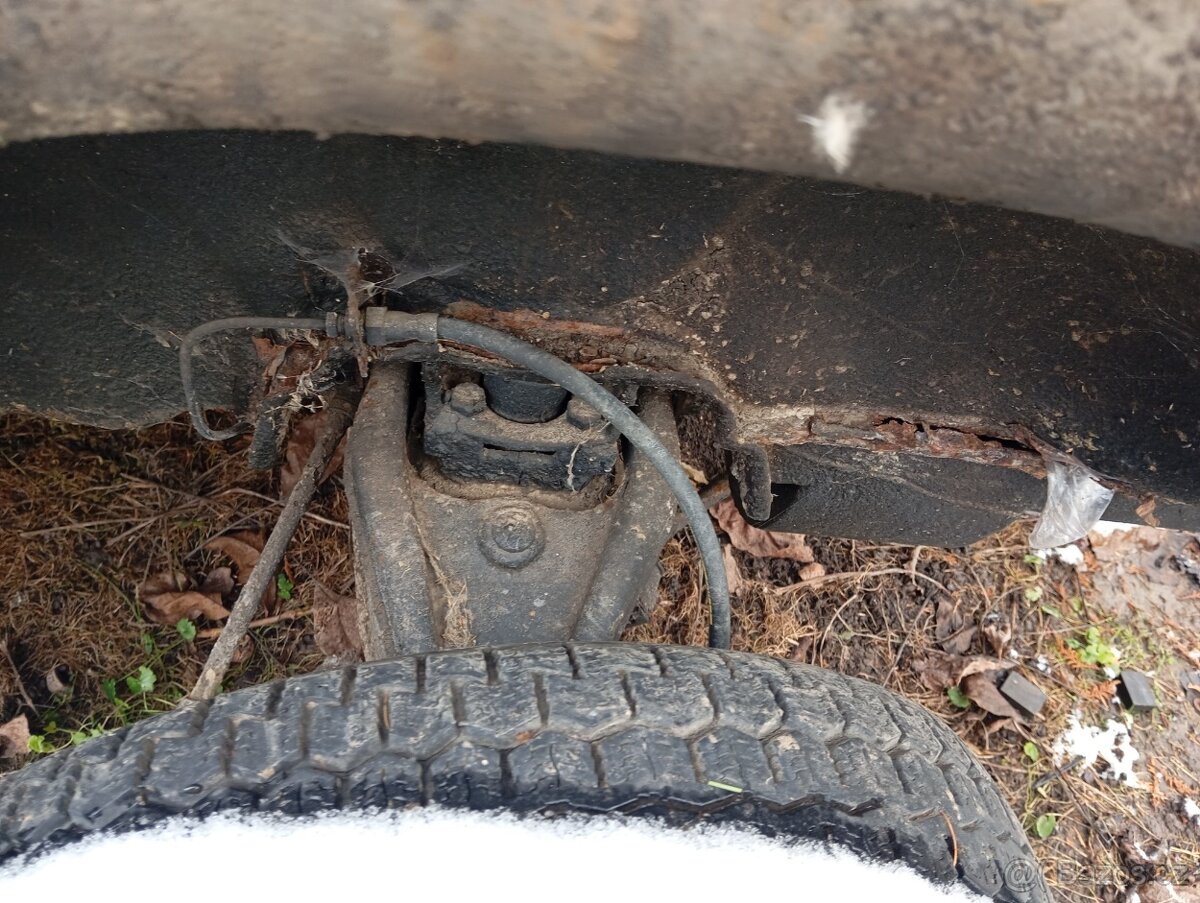 ŠKODA 120 náhradní díly - 4