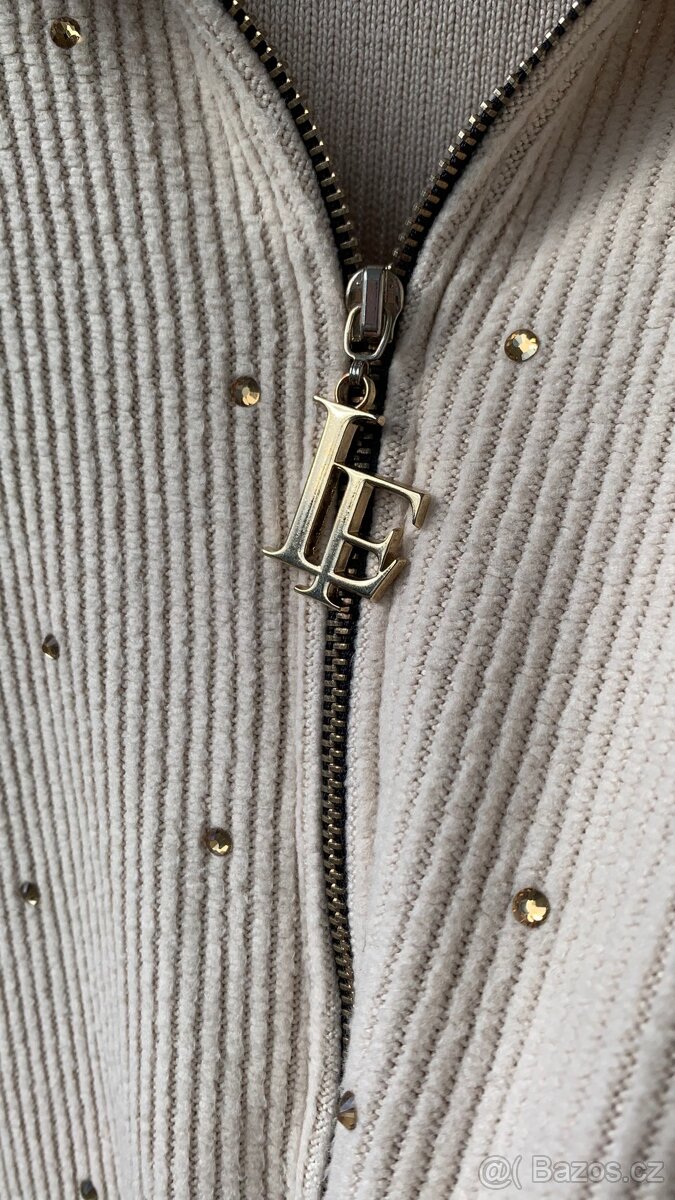 48, Dlouhá mikina - 4