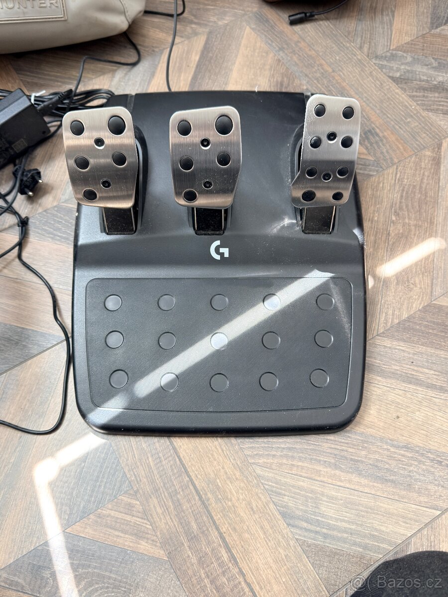 Logitech G923 Volant - 4