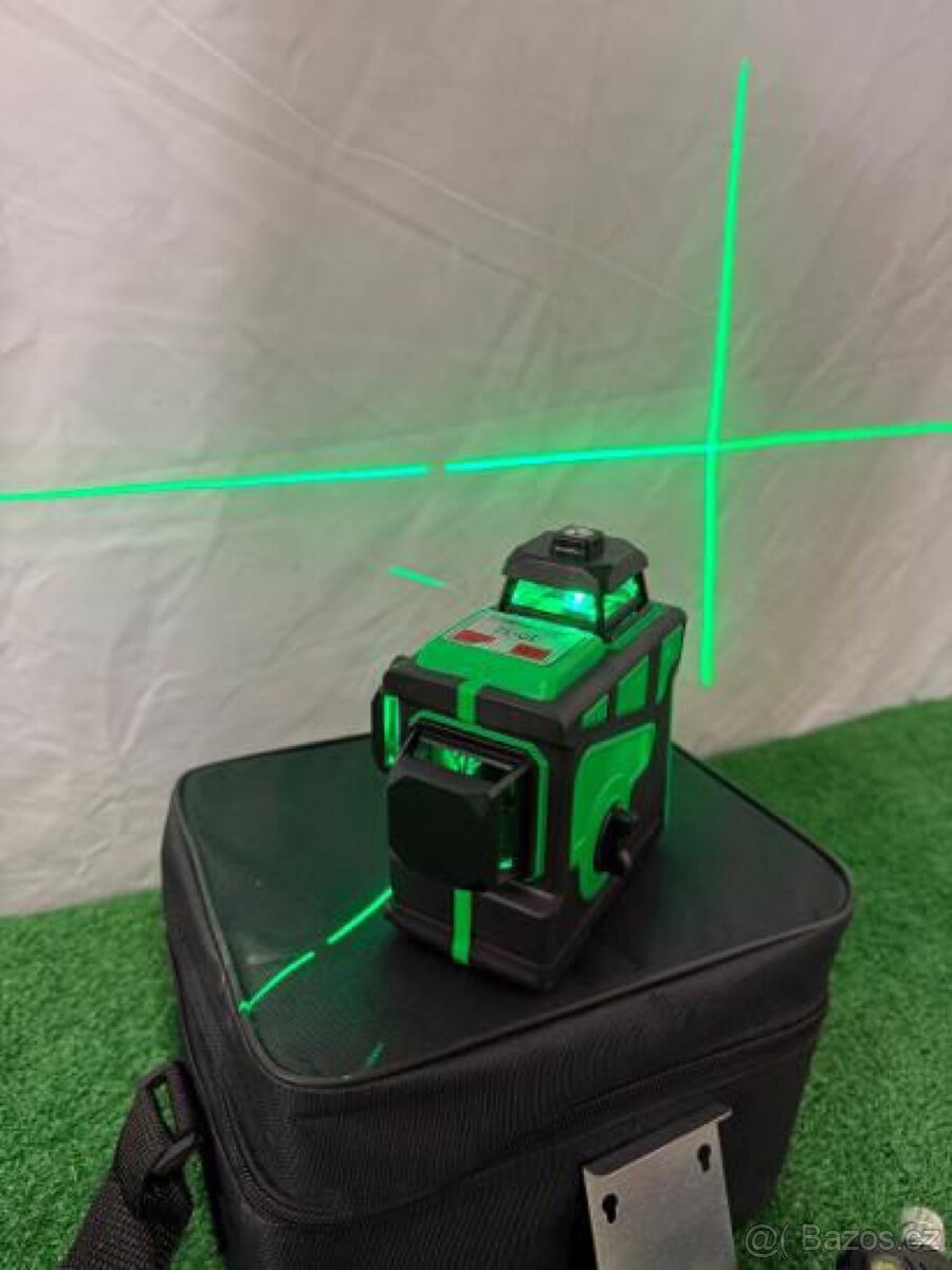 3D laser Zelený 360º rotační automatický křížový - 4
