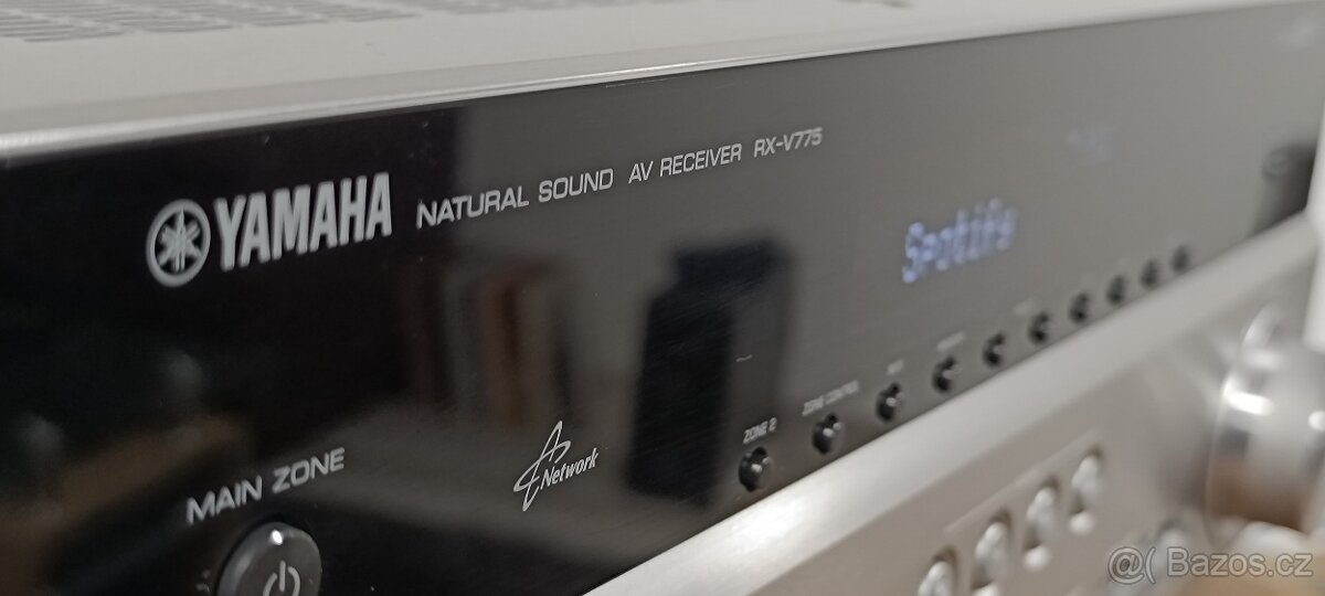 Predám strieborný 7.2 AV receiver Yamaha RX-V 775 - 4