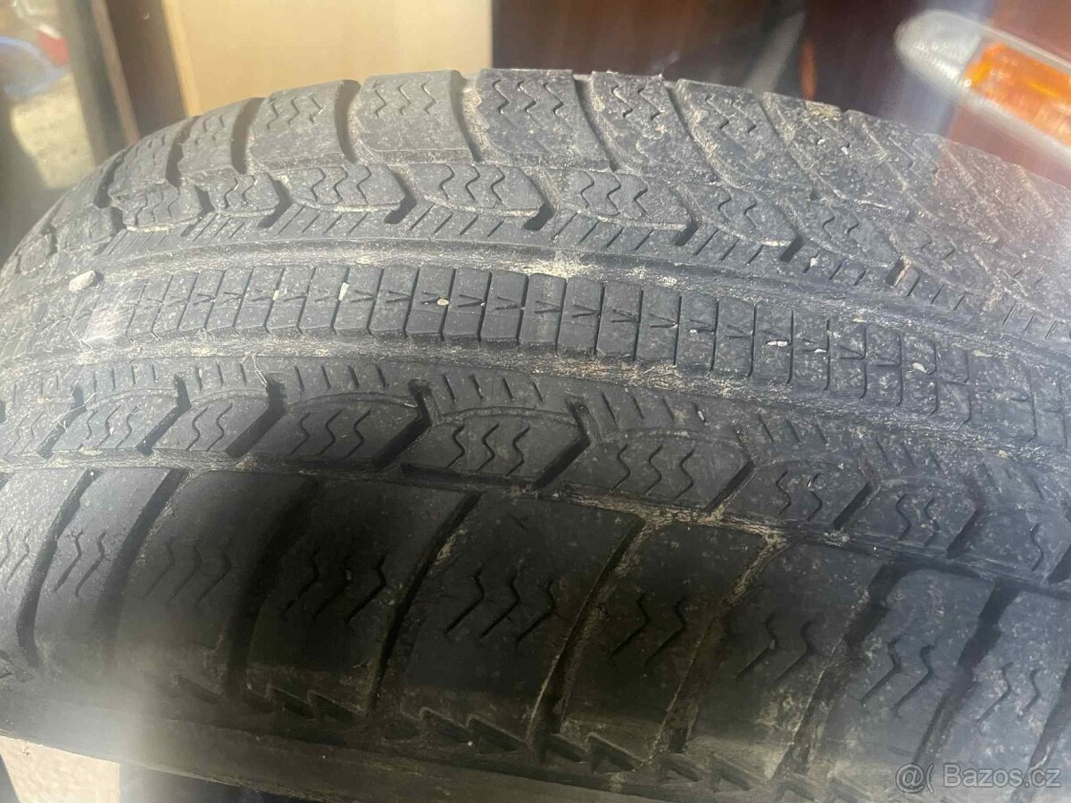 Sada Pneu 185/60 R14 - 4