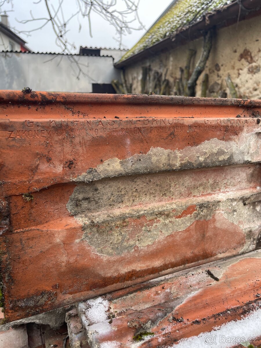 Pálené tašky, Betonové tašky, Hřebenáče - 4