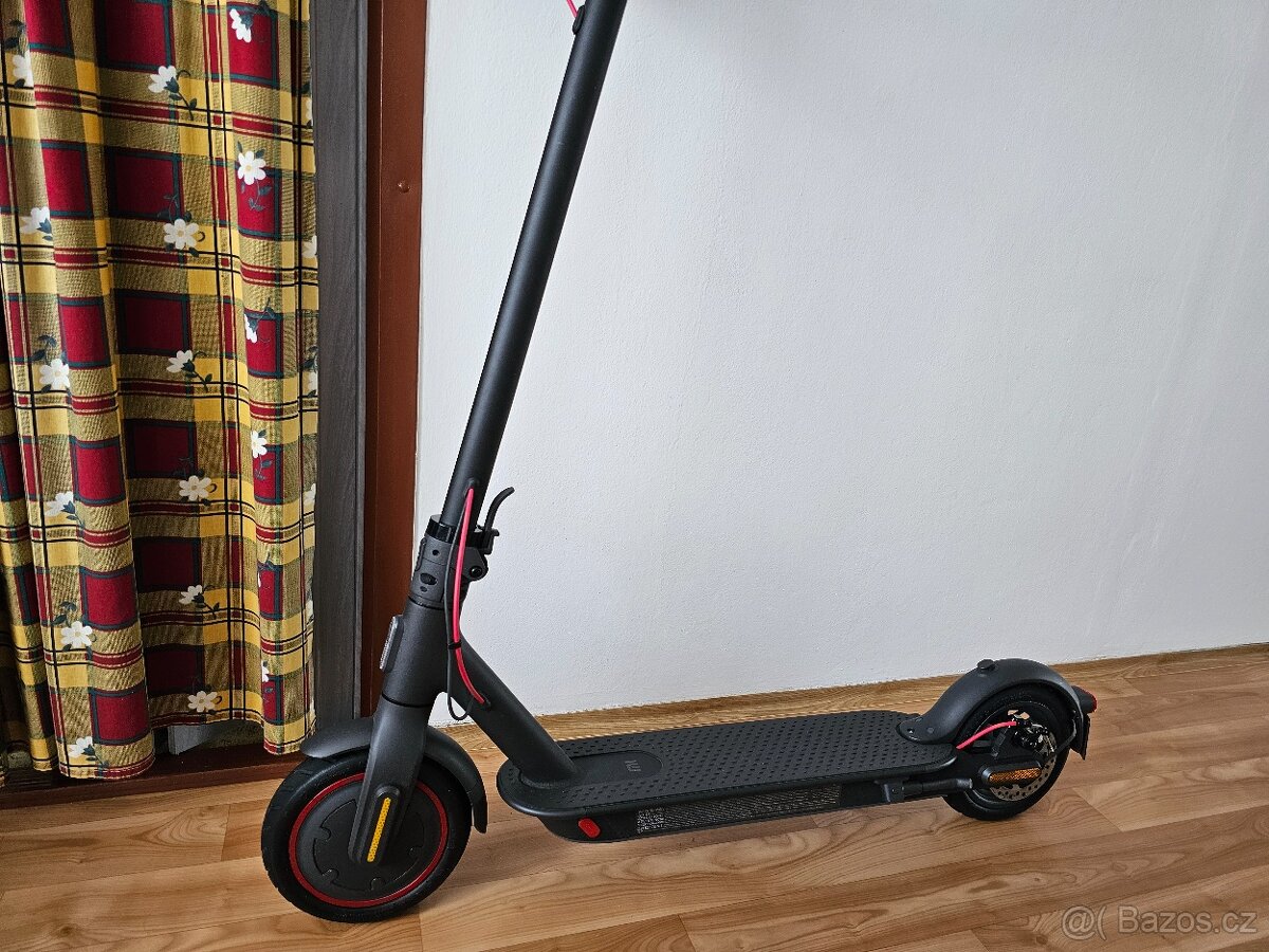 Prodám elektrokoloběžku Xiaomi scooter 2 pro - 4