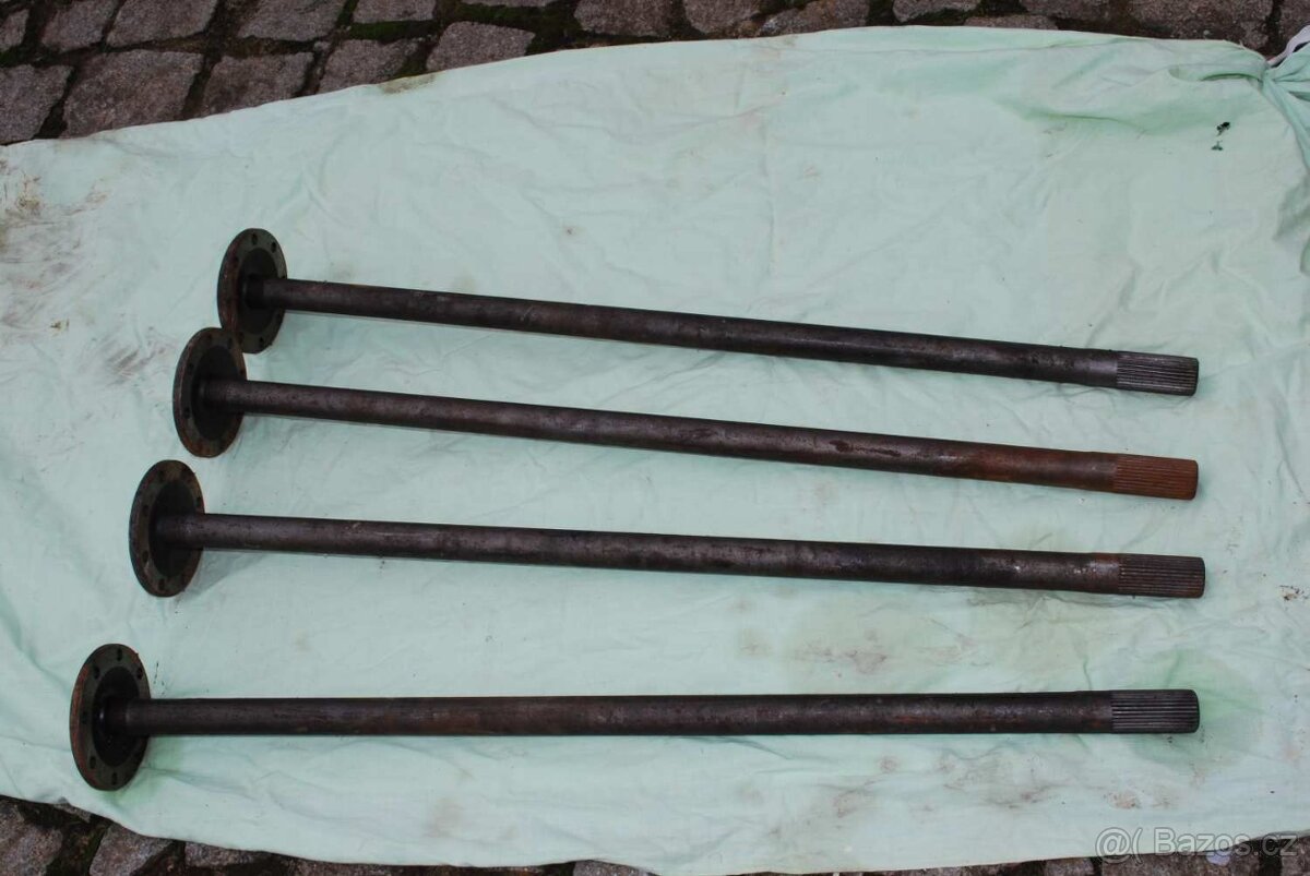 Avia - poloosa zadní nápravy - 4