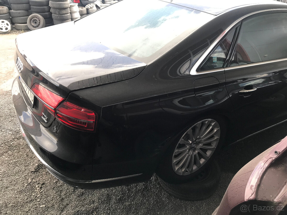 Audi A8 2015 4,2TDI LONG 4x4 283kW - DILY, zapalena - 4
