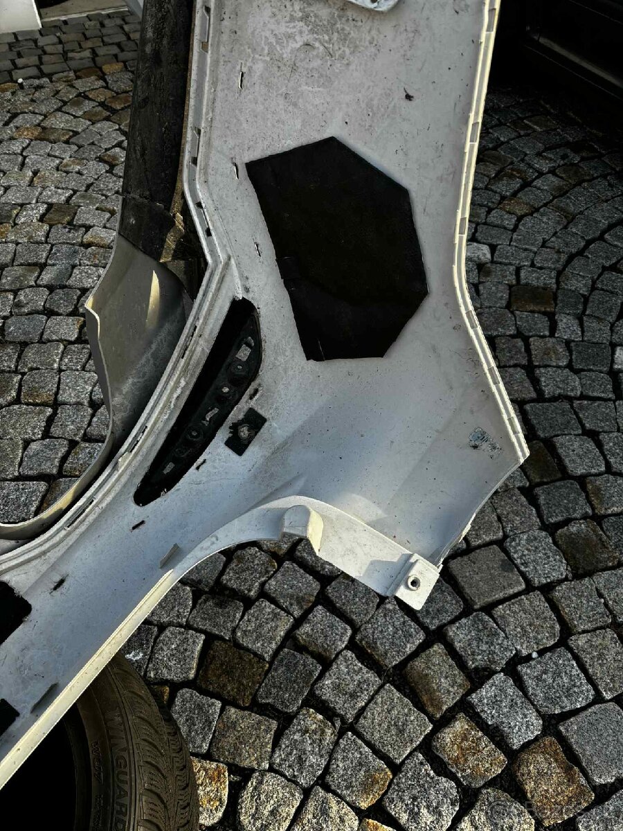 Ford Focus mk4 Combi - zadní nárazník - 4