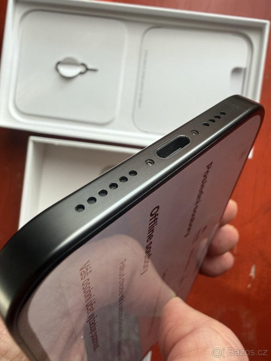 Apple iPhone 16 Pro Max - 4