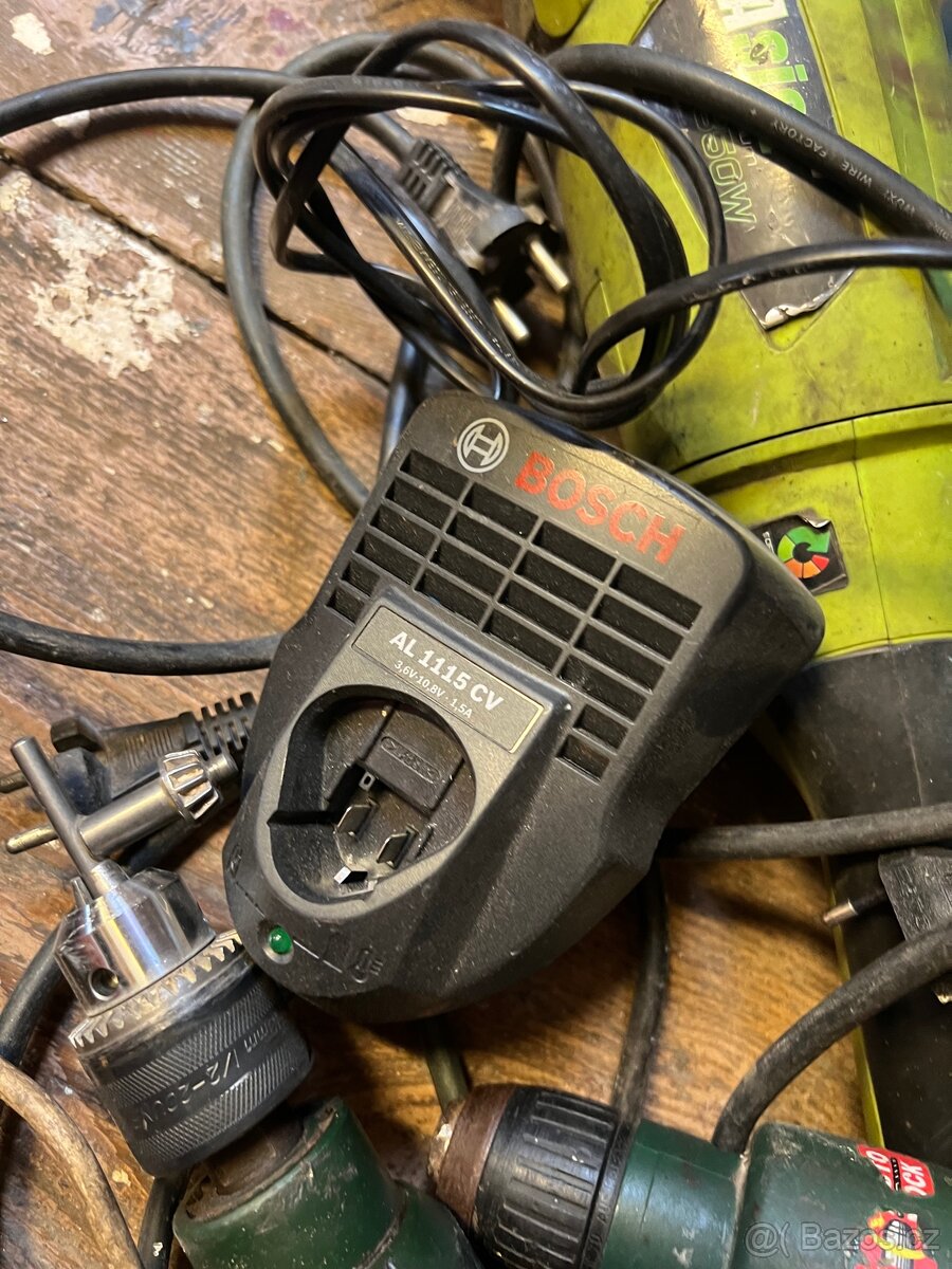 Staré nářadí na opravu/díly - 4