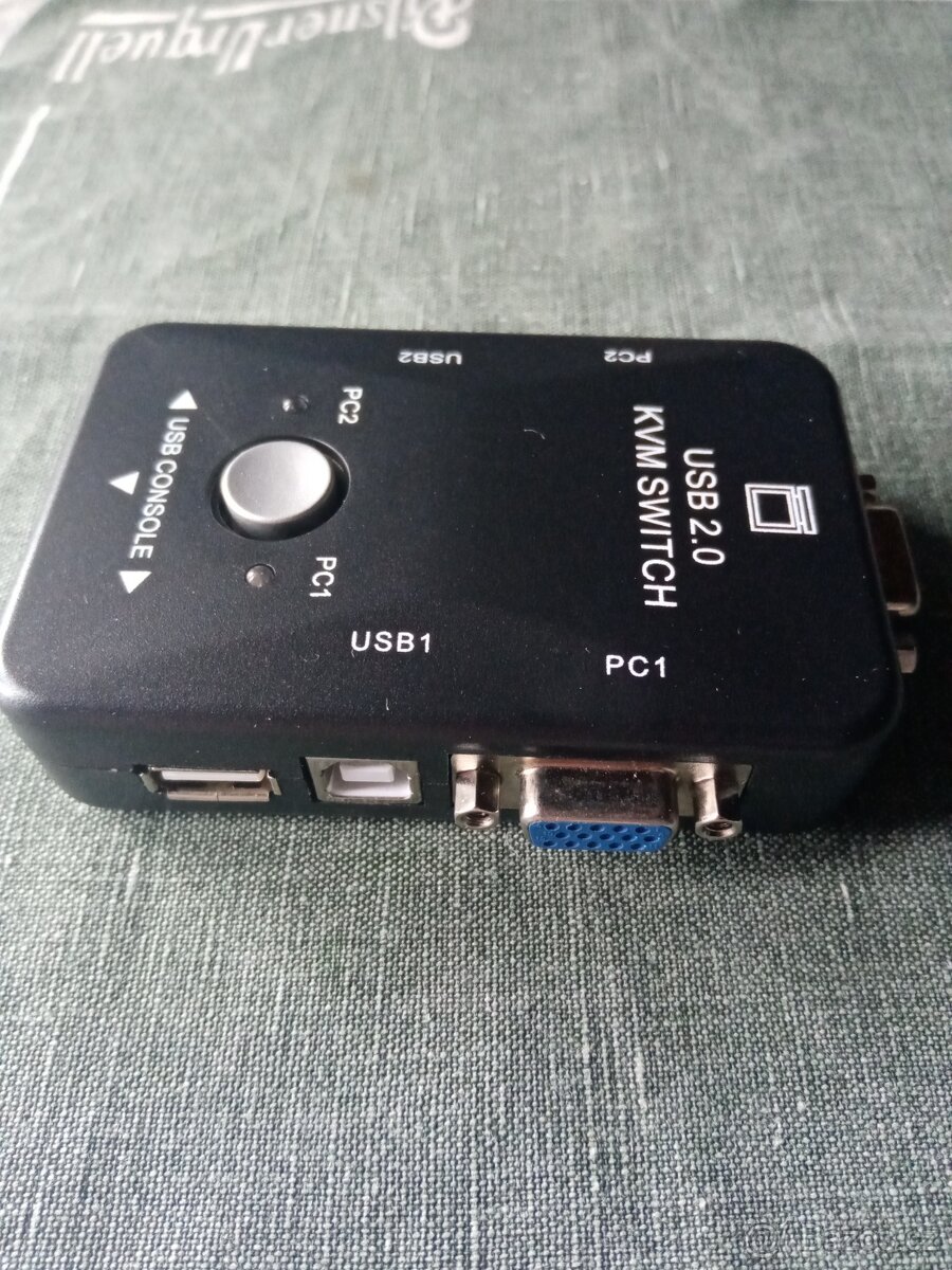 VGA switch - 2x vstup, 1x výstup - 4