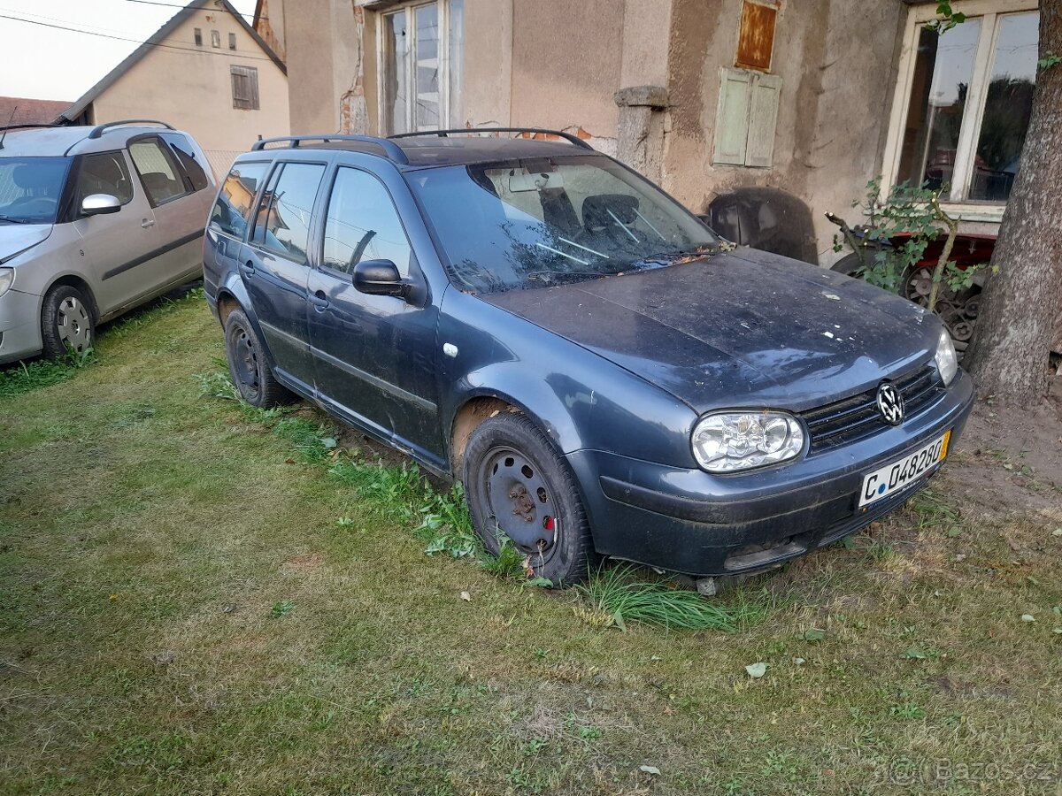 VW Golf 4 variant - 4
