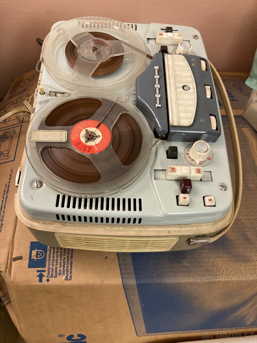 Prodám magnetofon Sonet B3 - 4