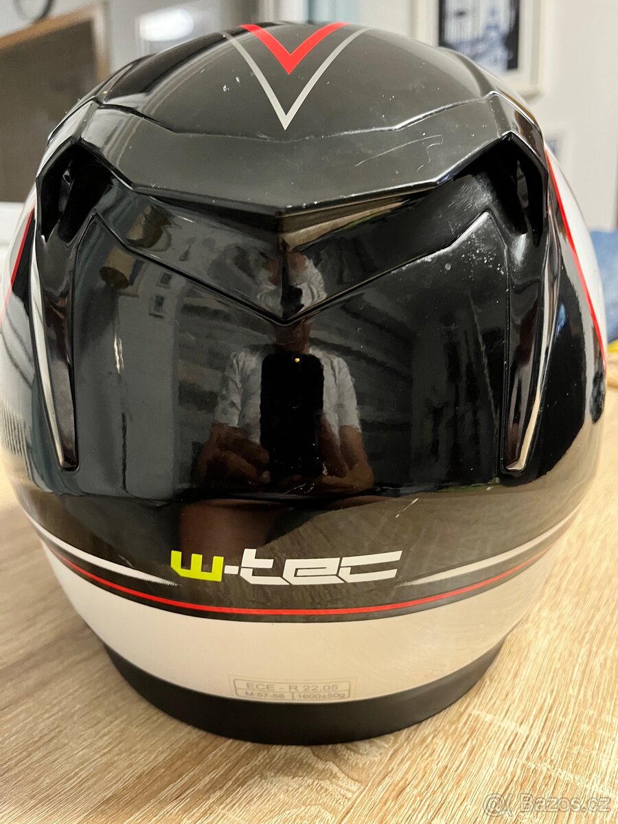 Helma na moto - 4