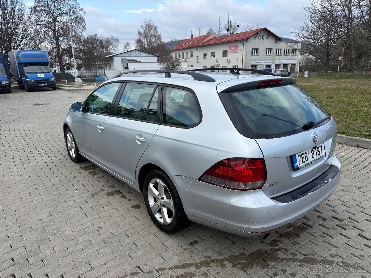 VW Golf 6 1,6TDi 77kW, kombi, NOVÁ STK - 4