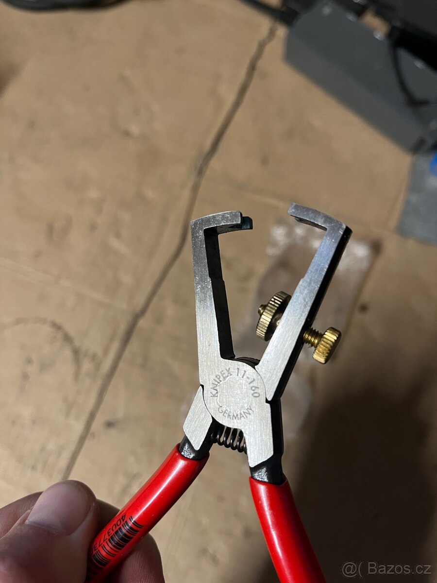 Odizolovací kleště Knipex 11 01 160 - 4