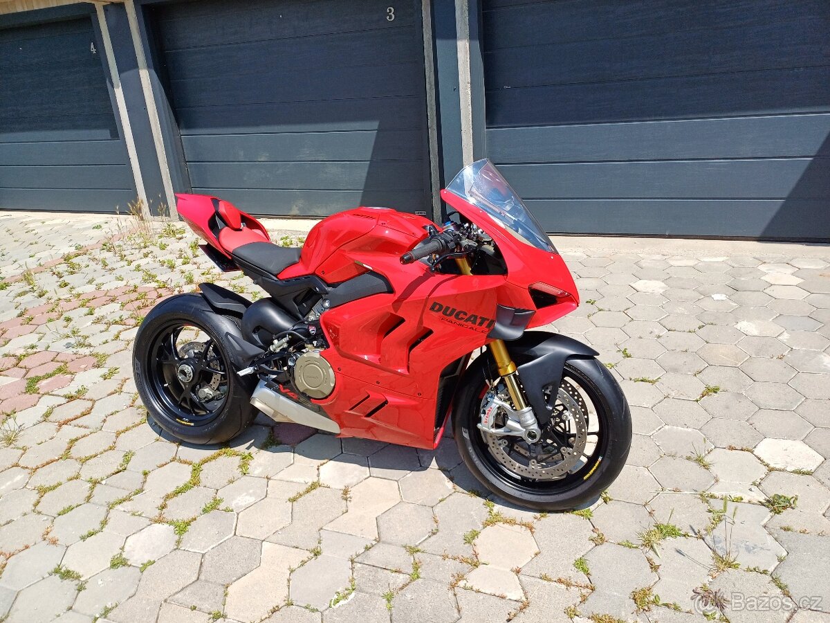 Ducati Panigale V4S stav novej motorky 3700 km - 4