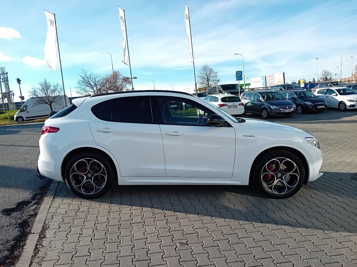 ALFA ROMEO 2,0T 280k Q4 VELOCE /STAV NOVÉHO VOZU/DPH/ - 4
