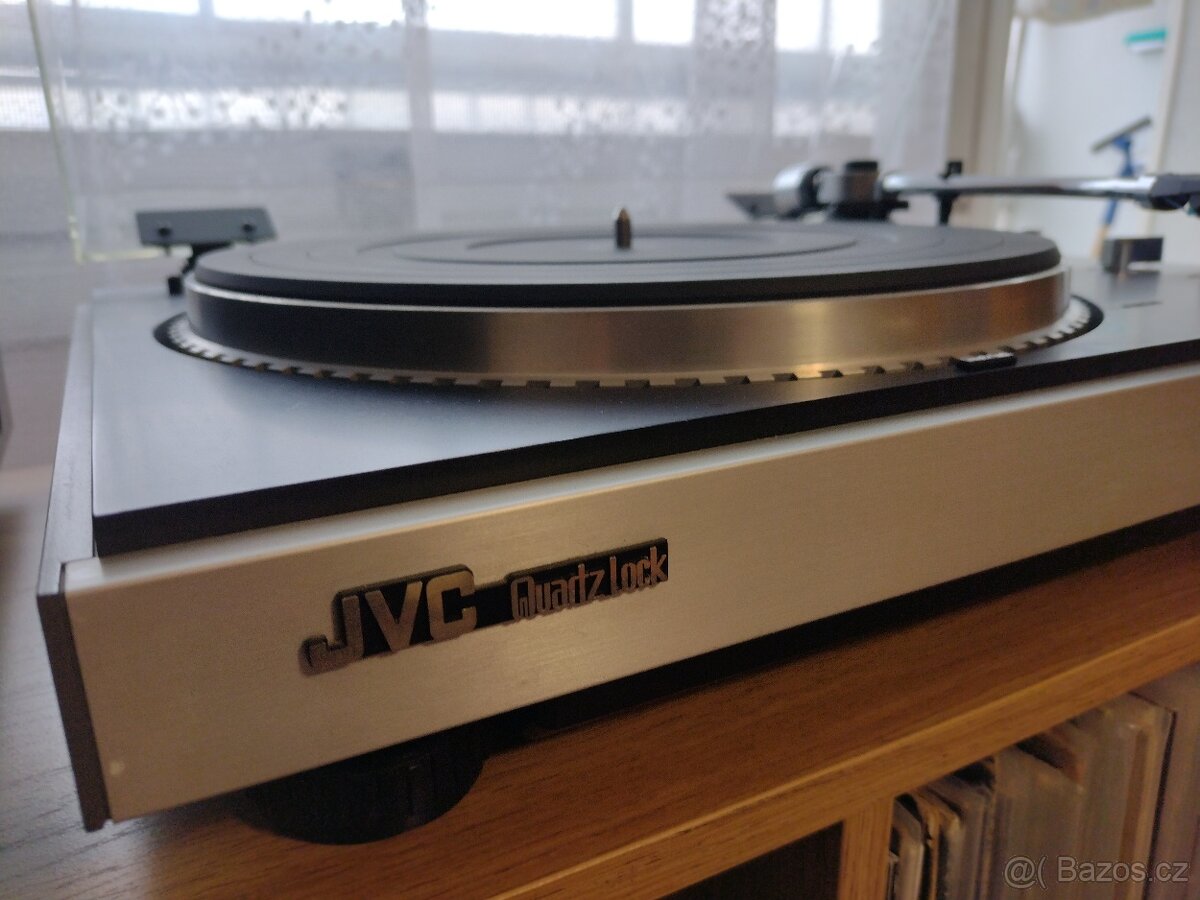Gramofon Jvc QL 42 - 4