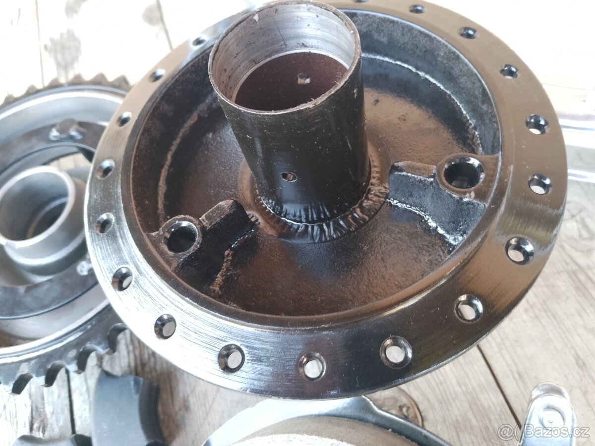 Střed zadního kola - 4