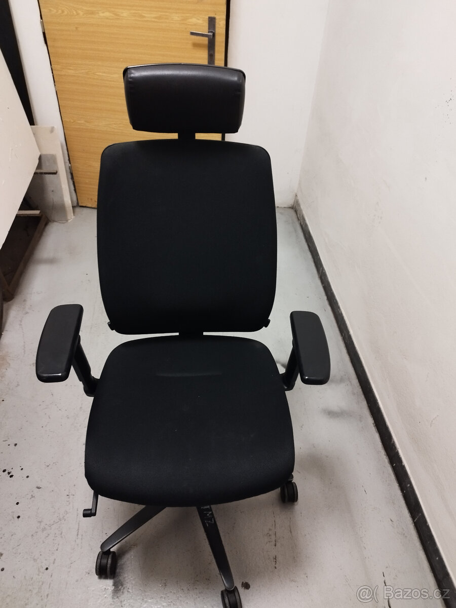 Kancelářské křeslo - 4