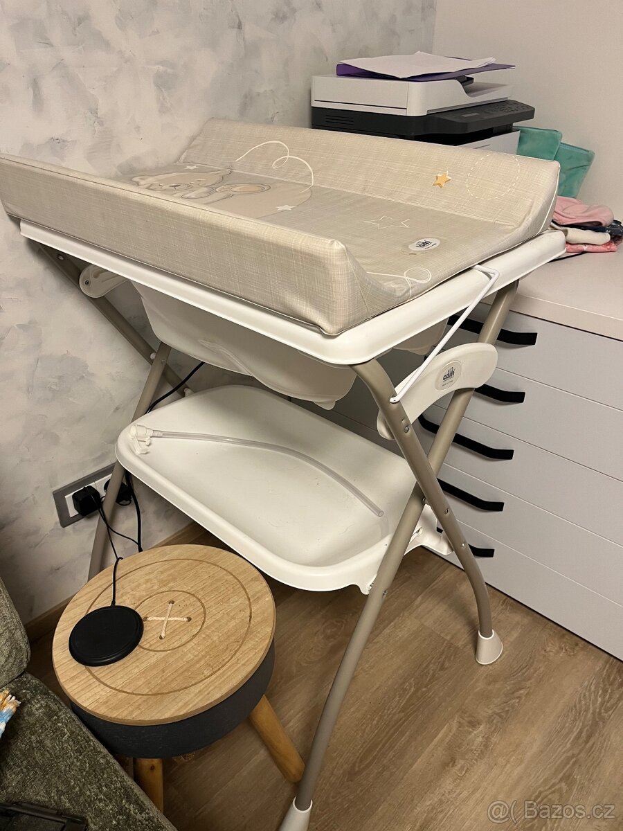 Přebalovací pult - 4