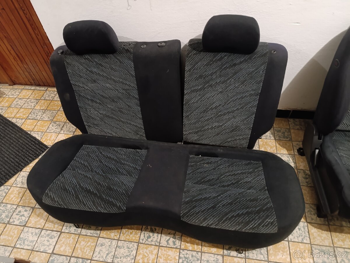 Interiér Subaru Forester SF - 4