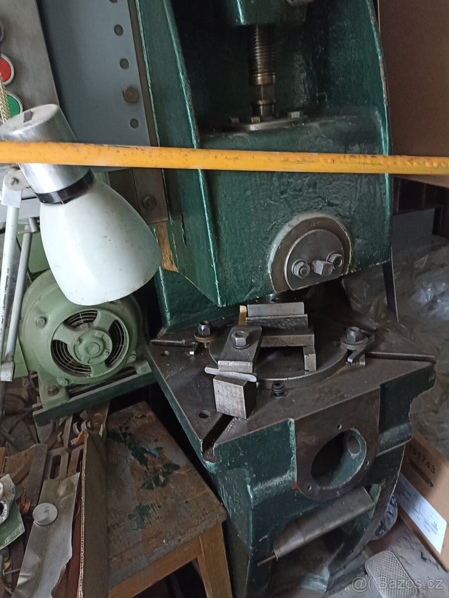 Excentrický lis - 4