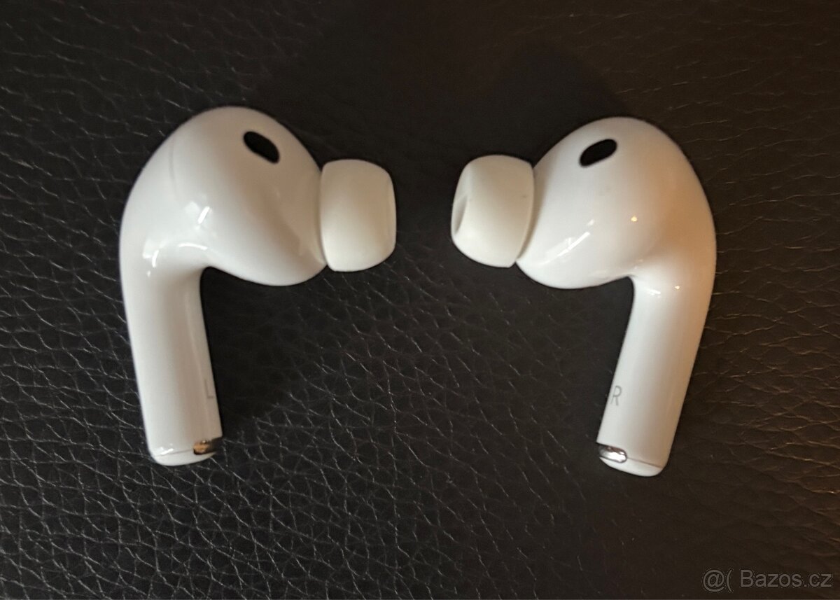 Apple Airpods Pro 3 - 4