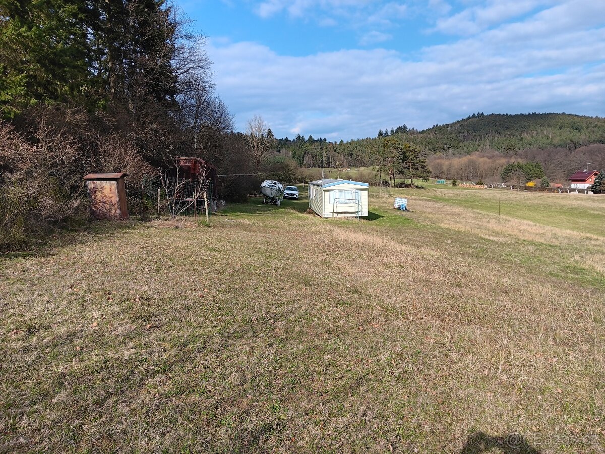Prodej pozemku, 2800 m², Kamenice u Klučenic - 4