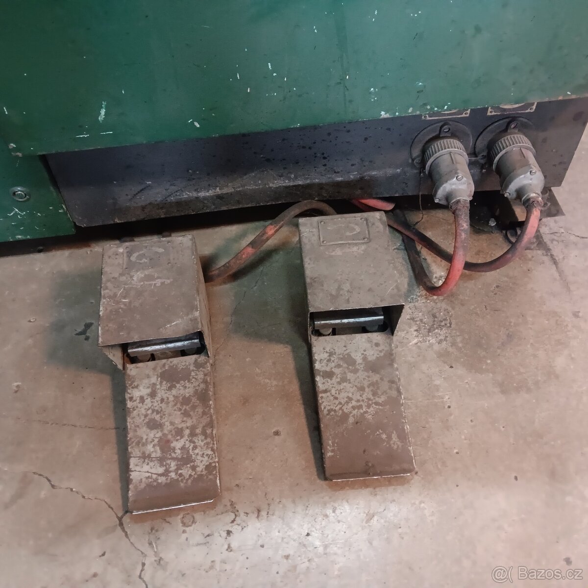 Ohýbačka trubek a armatur TVARS 40.1 - 4