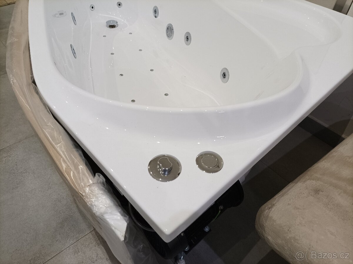 NOVÁ hydromasážní polorohová vana SELENA - 4