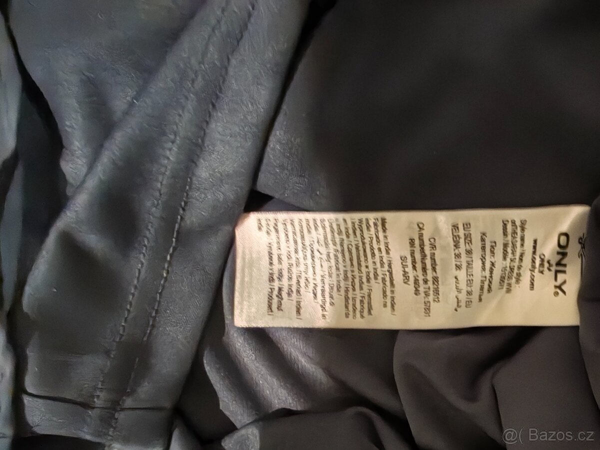 Společenské šaty s korálky Only - 4