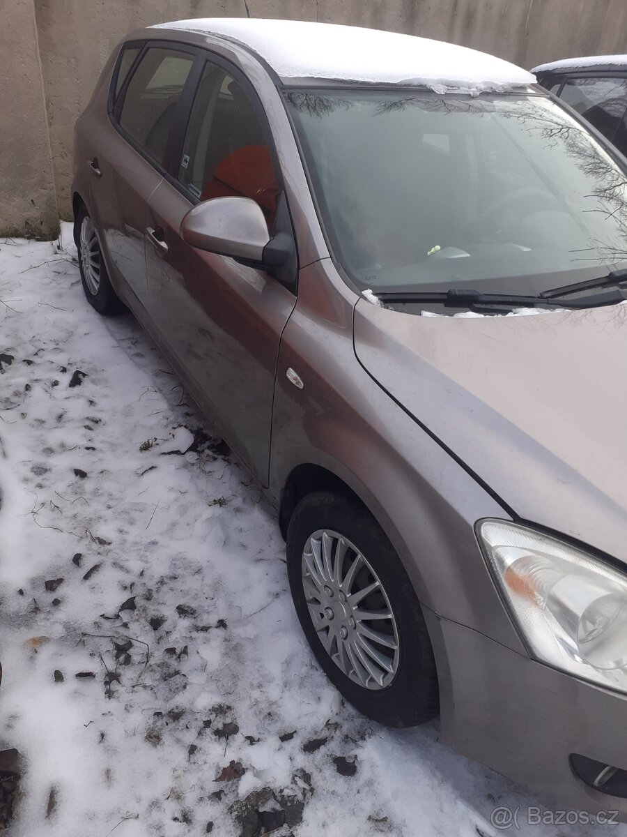 Kia Ceed 1,6crdi na N.D.motor k.o - 4