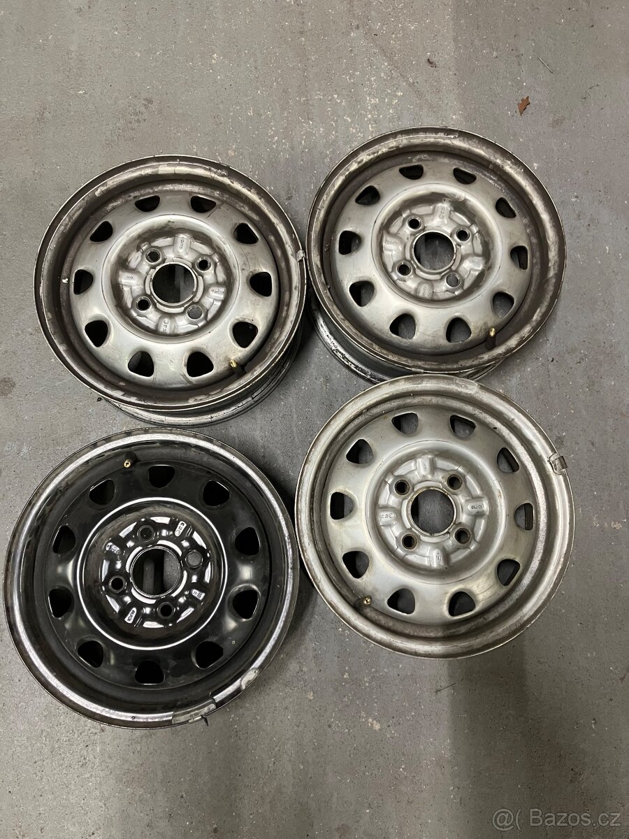 Plechový disk Škoda Felicia/ Favorit 4.5J X 13 ET 38 - 4