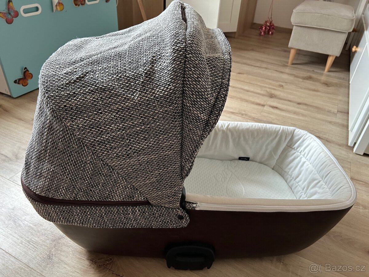 Kočárek (trojkombinace) zn. Jasmine - 4