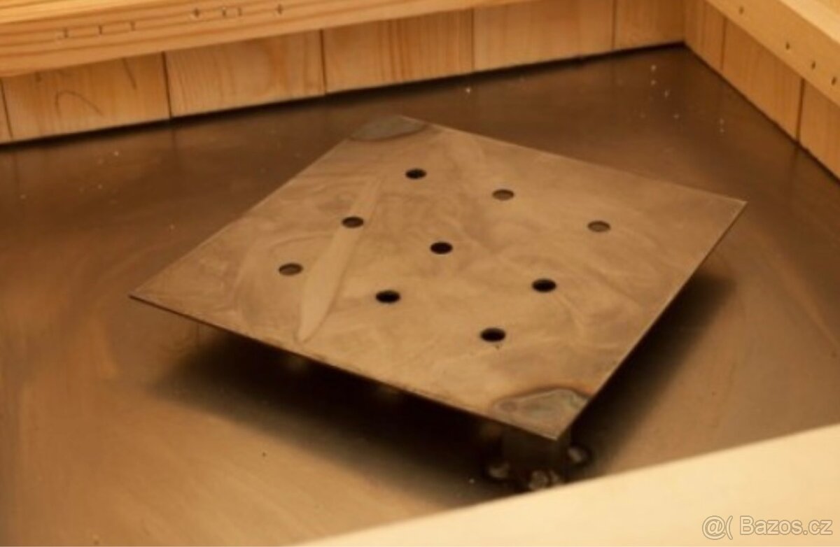 Dřevěná udírna s topeništěm komplet - 4