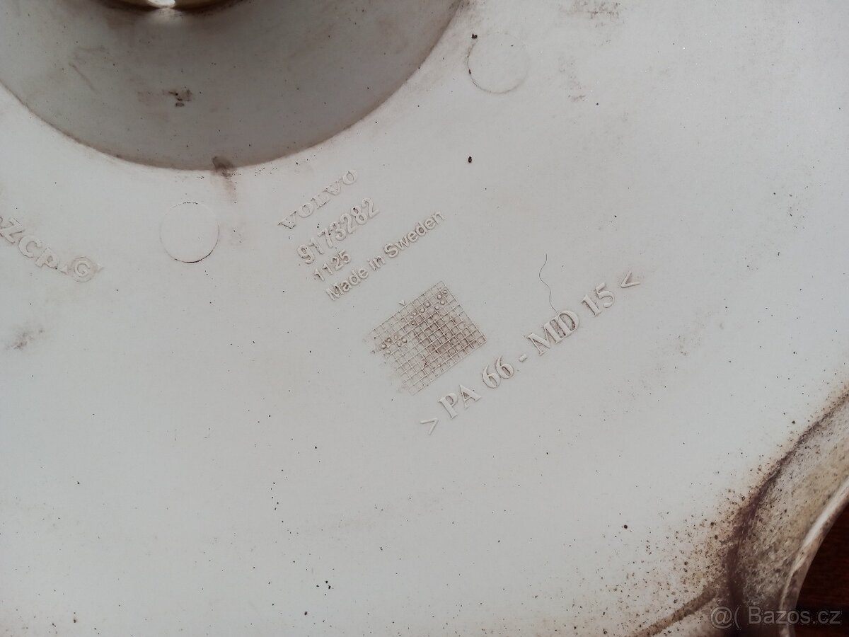 Poklice Volvo, Sada 9173282 - 4